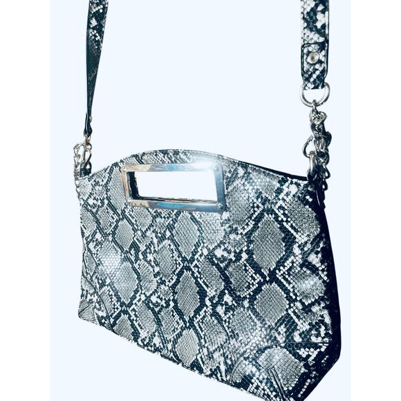 Cato Faux Leather Snakeskin Embossed Shoulder Bag in Black, White and Gray - Picture 3 of 9